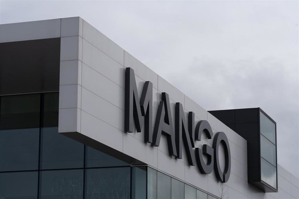 Archivo - Exterior de la sede de Mango, en Palau-solit i Plegamans (Barcelona).