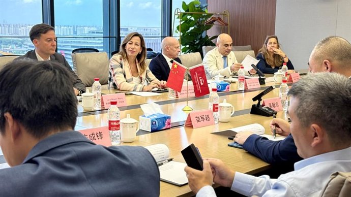 La alcaldesa de Zaragoza, Natalia Chueca, en un foro internacional en Shanghai, organizado por la Cámara de Comercio de Logística y Cadena de Suministro de esa ciudad china