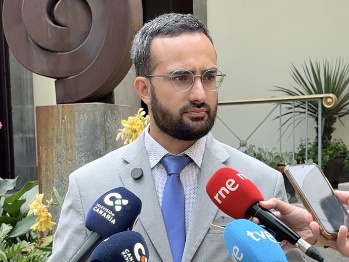 El diputado del Grupo Mixto, Raúl Acosta