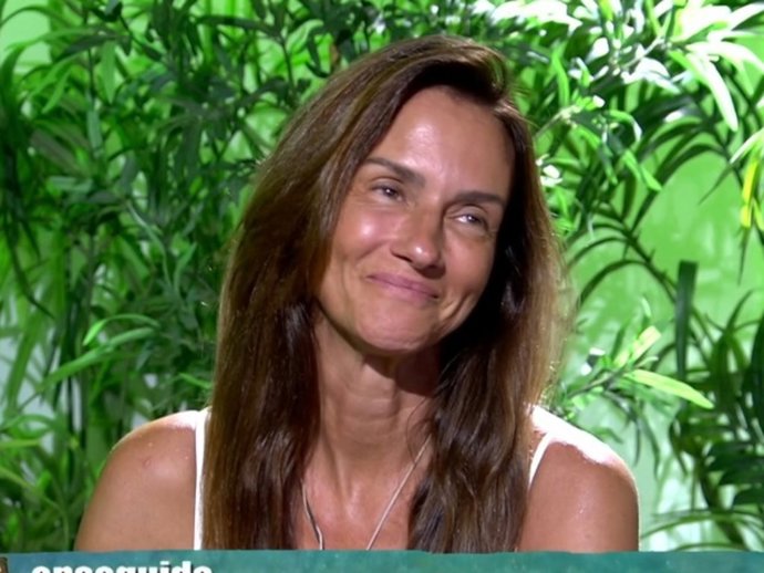 ELENA REGRESA AL PLATÓ DE 'SUPERVIVIENTES ALL STARS' TRAS SU EXPULSIÓN DE LA ISLA