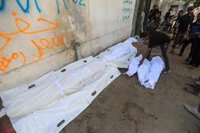 Mueren 20 personas en un bombardeo de Israel contra unos almacenes que servían de refugio en la ciudad de Gaza