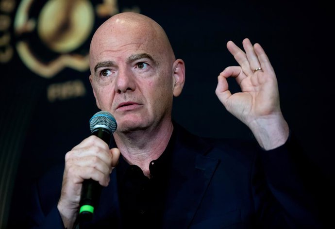 Archivo - 12 July 2025, US, New York: FIFA President Ginnai Infantino speaks during a press conference at Trump Tower, ahead of Sunday's Fifa Club World Cup final soccer match between Paris Saint-Germain and Chelsea FC. Photo: Sven Hoppe/dpa