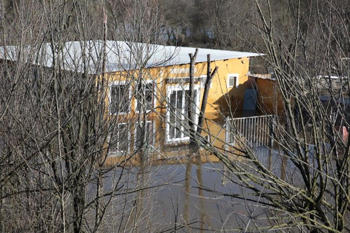 Archivo - Desbordamiento del río Alberche a su paso por Escalona, a 23 de marzo de 2025, en Escalona, Toledo, Castilla-La Mancha (España). Page ha visitado Escalona para seguir la situación de emergencia del municipio tras el desbordamiento del río Alberc
