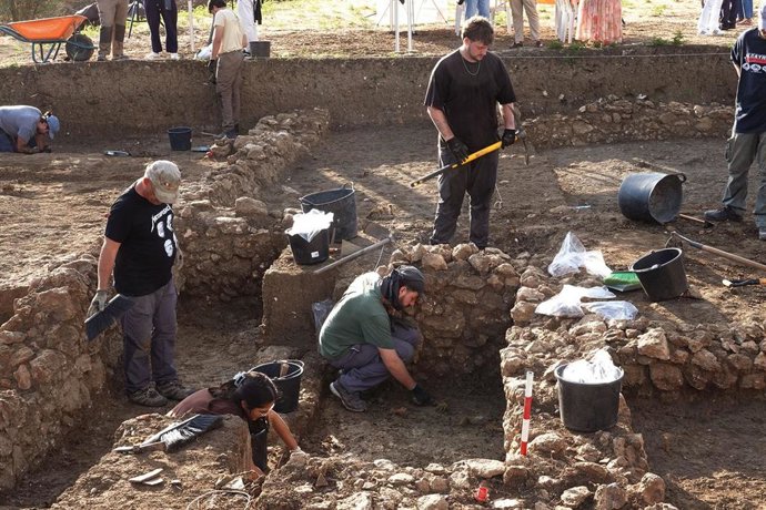 Trabajos arqueológicos en Cerro de Villar, Málaga