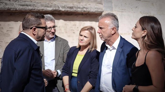 El ministro de Política Territorial, Ángel Víctor Torres, visita localidades afectadas por la dana.