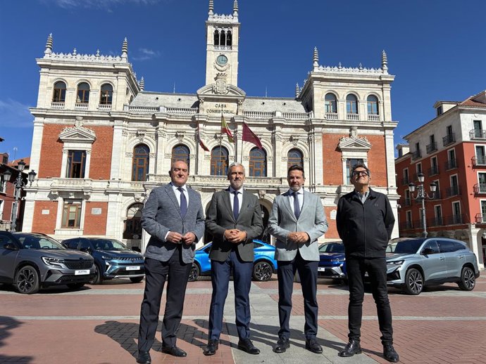 De izquierda a derecha: Jesús Julio Carnero, José Antonio León Capitán, Ignacio Rodríguez-Solano y José Luis Cienfuegos.