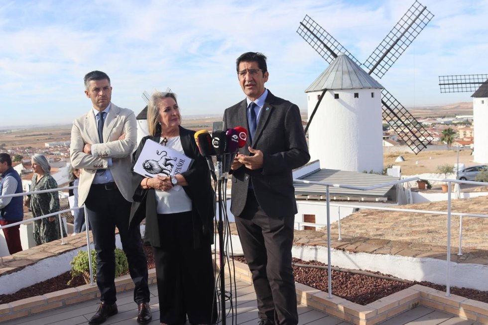 El vicepresidente segundo, José Manuel Caballero, ha participado en el foro 'Entre Gigantes: Vino, cultura y patrimonio' de El Español de Castilla-La Mancha.