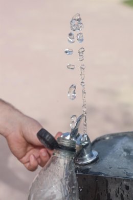 Archivo - Grifo de agua en una imagen de archivo