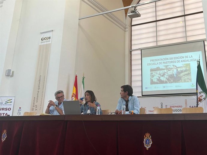 La presidenta del Ifapa, Marta Bosquet, en la Feria Agroganadera de Huéscar 2025