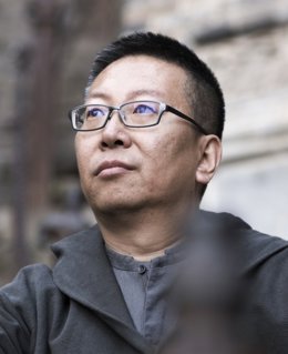 El cineasta Qin Xiaoyu compite por la Concha de Oro con su nueva película sobre la historia de Zhao Xiaohong.
