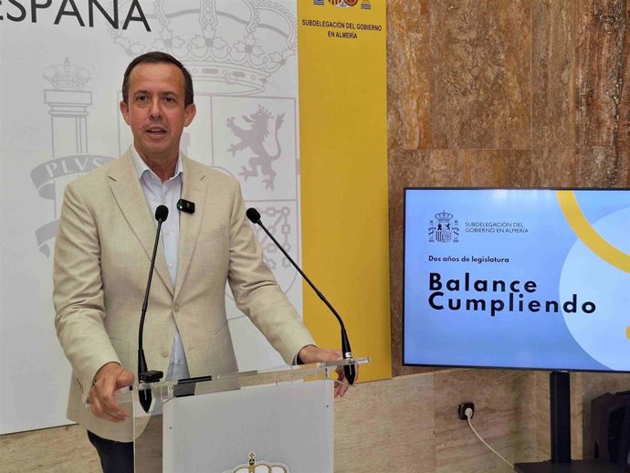 Archivo - El subdelegado del Gobierno en Almería, José María Martín, durante la presentación del balance de los dos primeros años de legislatura.