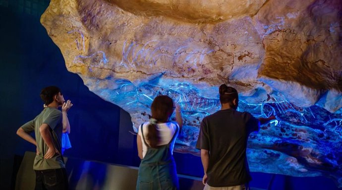 El arte rupestre de la cueva francesa de Lascaux llega a València con una exposición inmersiva