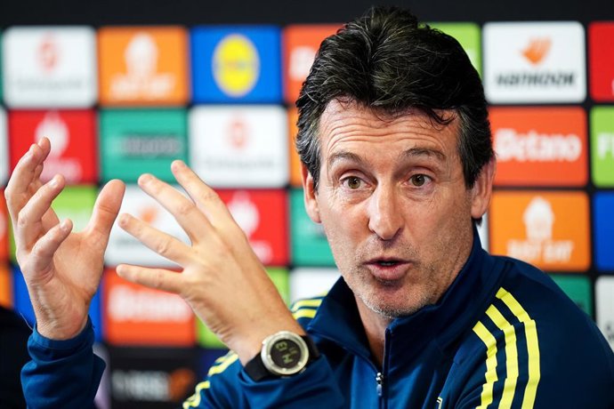 24 September 2025, United Kingdom, Tamworth: Aston Villa manager Unai Emery speaks during a press conference at Bodymoor Heath Training Ground, ahead of Thursday's UEFA Europa League soccer match against Bologna. Photo: Jacob King/PA Wire/dpa