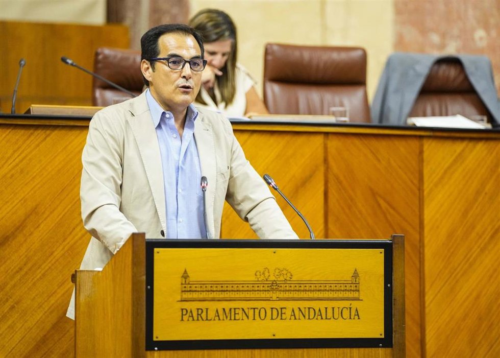 Archivo - El consejero de Justicia, Administración Local y Función Pública, José Antonio Nieto