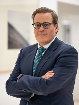 Corporación Financiera Azuaga nombra a Sergio Gutiérrez como director legal.