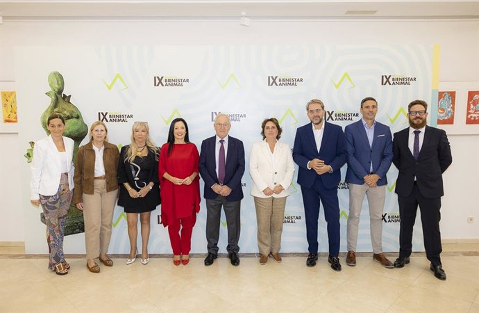 Maxim Huerta y el caballo terapeuta 'Duque', galardonados en los IX Premios Bienestar Animal de COLVEMA.