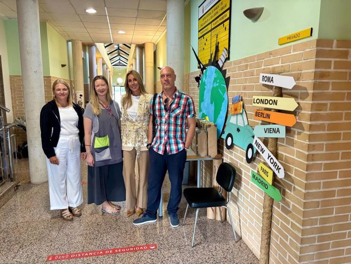 La concejala de Bienestar Social, Familia y Salud, Pilar Torres, visita el Centro Integral de Conciliación de la Vida Familiar y Laboral Juan Carlos I,