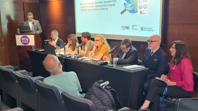 Momento de la jornada 'Financing the Transition: Innovative Tools for Subnational Climate Action'