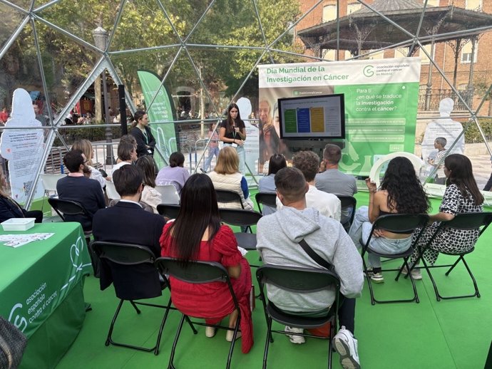 La AECC instala en Madrid una "célula de la investigación" con motivo del Día Mundial de la Investigación en Cáncer
