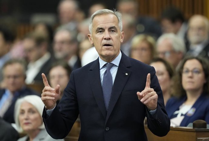 24 de setembro de 2025, Ottawa, On, Canadá: O primeiro-ministro Mark Carney se levanta durante o período de perguntas na Colina do Parlamento em Ottawa, na quarta-feira, 24 de setembro de 2025.