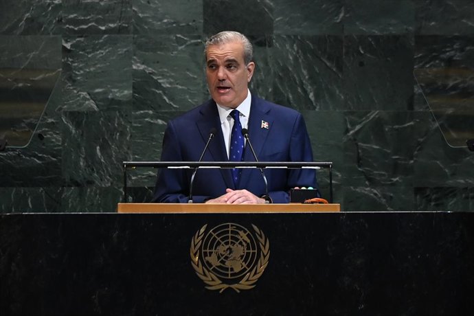 NAÇÕES UNIDAS, 24 de setembro de 2025 -- O presidente dominicano Luis Abinader faz um discurso durante o Debate Geral da 80ª sessão da Assembleia Geral das Nações Unidas (AGNU) na sede da ONU em Nova York, em 24 de setembro de 2025.