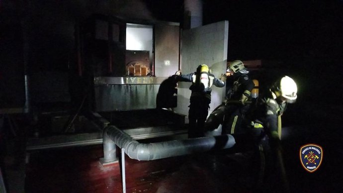 Sofocan un incendio en un hotel de Platges de Muro (Mallorca).