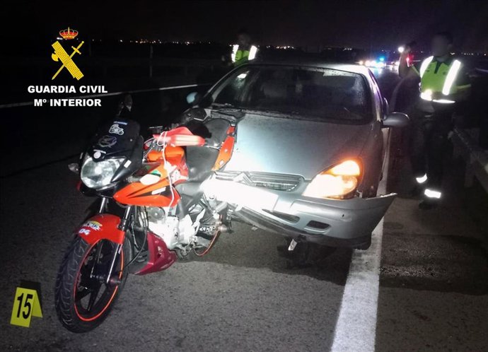 Motocicleta accidentada en el siniestro vial