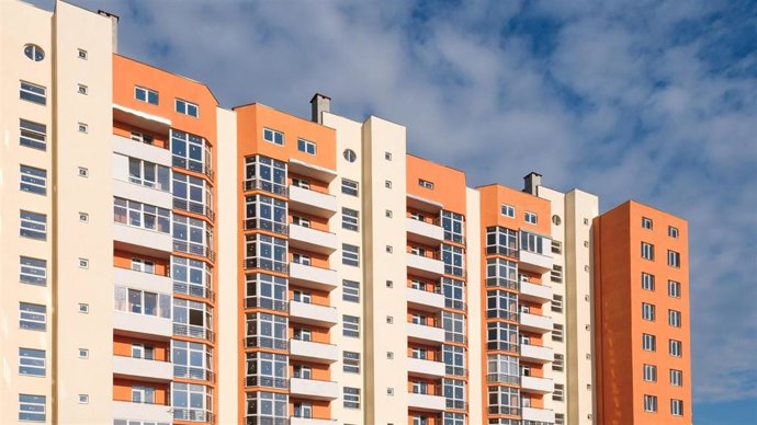 Imagen de una Comunidad de Propietarios en Sevilla, Imagen de archivo.