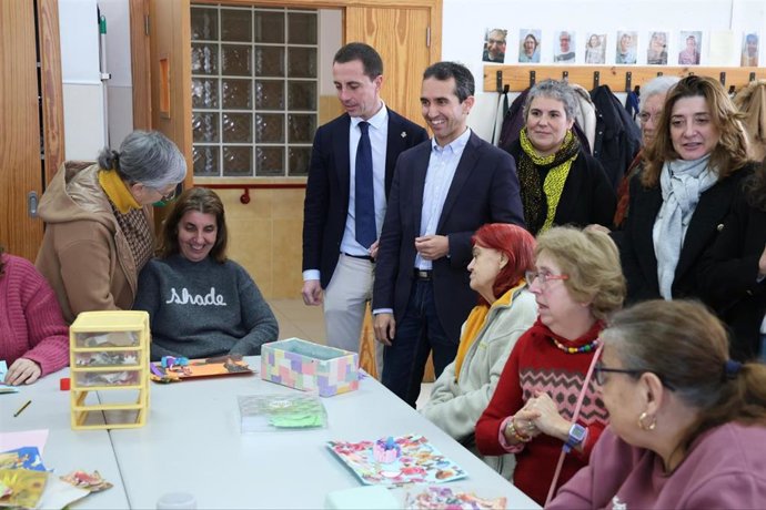 El presidente del Consell y el del IMAS en una visita a personas con discapacidad de Mallorca