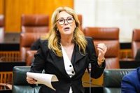 Andalucía defiende sus rebajas de impuestos para "compensar la asfixia fiscal" de Sánchez y Montero