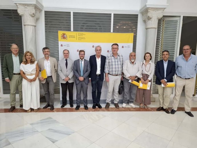 Subdelegado del Gobierno en Sevilla, Francisco Toscano, en la concesión del Programa de Generación de Empleo Estable.