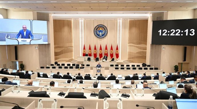Vista general del Parlamento de Kirguistán durante una sesión