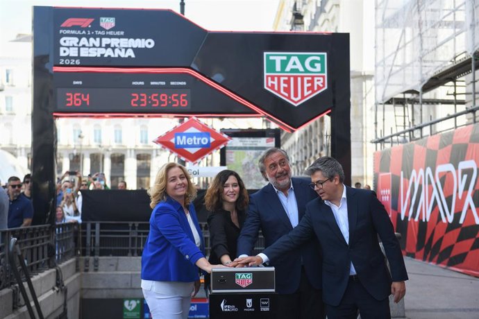 (I-D) La vicealcaldesa del Ayuntamiento de Madrid, Inmaculada Sanz; la presidenta de la Comunidad de Madrid, Isabel Díaz Ayuso; el presidente de la Cámara de Comercio de Madrid, Ángel Asensio; y el vicepresidente de IFEMA MADRID, Daniel Martínez; durante 