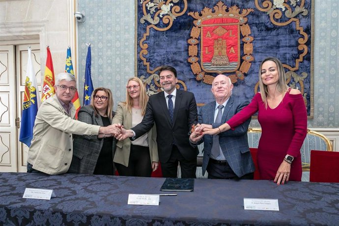 Firma del III Pacto por el Empleo de Alicante