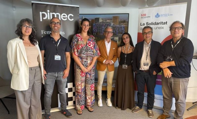 Momento de la firma del acuerdo.