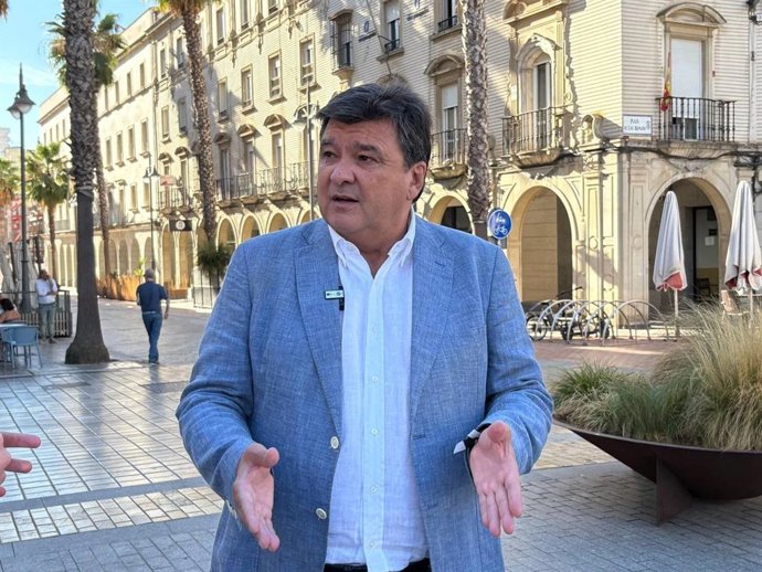 el presidente del Grupo Municipal Socialista y diputado nacional, Gabriel Cruz.