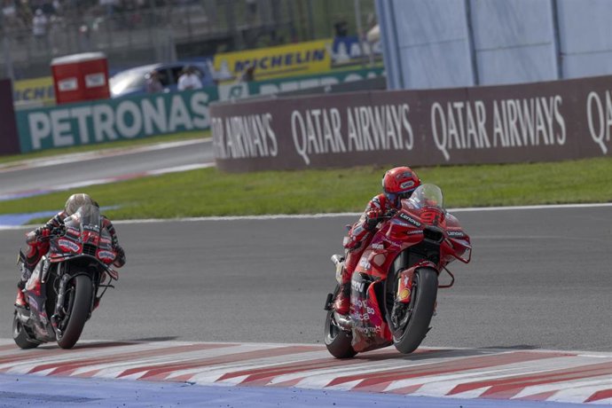 Marc Márquez durante el Gran Premio de San Marino 2025