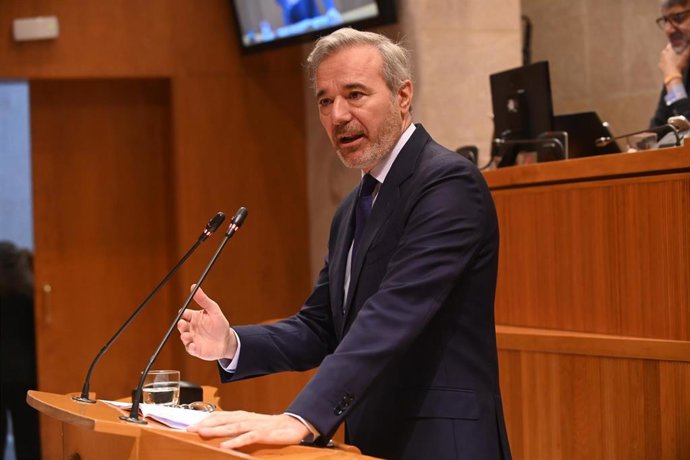 El presidente del Gobierno de Aragón, Jorge Azcón, interviene durante el segundo día del debate de política general sobre el estado de la Comunidad autónoma de Aragón,, en las Cortes de Aragón, a 25 de septiembre de 2025, en Zaragoza, Aragón (España). La 