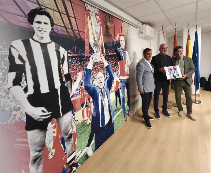 Luis de la Fuente,ante la clasificación para el Mundial: "No siento presión más que por hacer mi trabajo bien cada día"