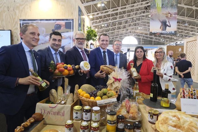 El conseller de Agricultura, Ganadería, Pesca y Alimentación de la Generalitat, Òscar Ordeig, en la edición 2024 de la feria.