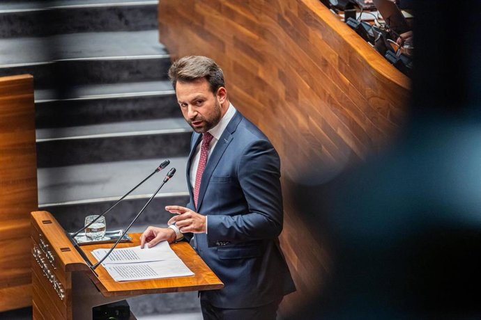 El presidente del PP de Asturias y portavoz parlamentario, Álvaro Queipo, en la Junta General.