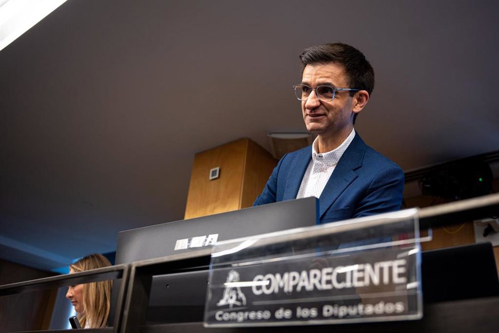 Archivo - El presidente de RTVE, José Pablo López, comparece durante la Comisión Mixta de Control Parlamentario de la Corporación RTVE y sus Sociedades, en el Congreso de los Diputados, a 29 de mayo de 2025, en Madrid (España). Durante la comisión, ha i