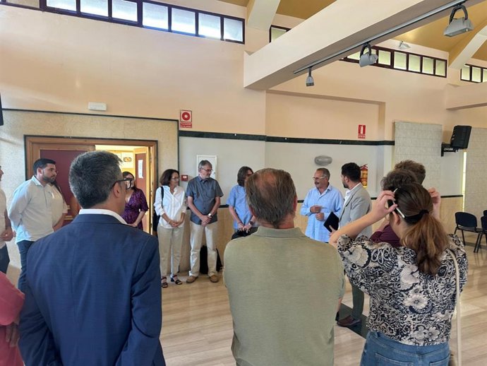 El delegado de Turismo, Cultura y Deporte de la Junta en Granada, David Rodríguez, se ha reunido con el sector del turismo de la Comarca del Valle de Lecrín.