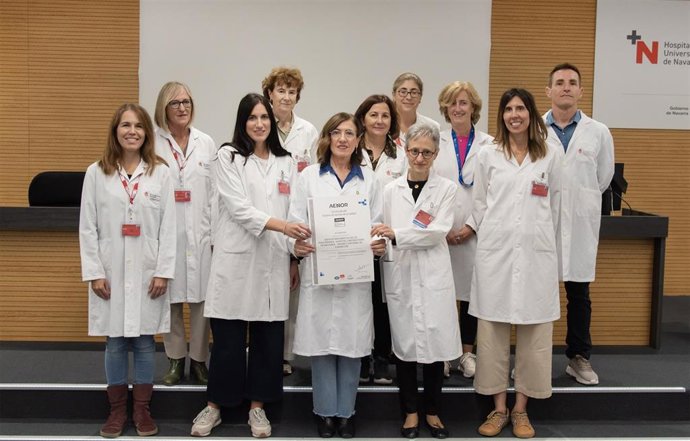 Profesionales de la Unidad Funcional de Formación con la dirección del HUN.