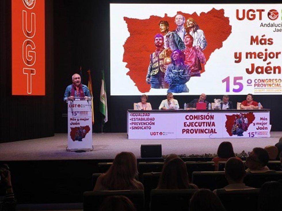 Pepe Álvarez interviene en el XV congreso de UGT en Jaén.