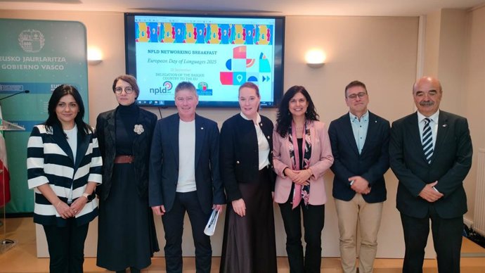 Aitor Aldasoro Eusko Jaurlaritzako Hizkuntza Politikarako sailburuordeak 2025eko Hizkuntza Aniztasunaren Europako Eguna ospatzeko Bruselan antolatu den NPLD Networking Breakfast foroan parte hartu du