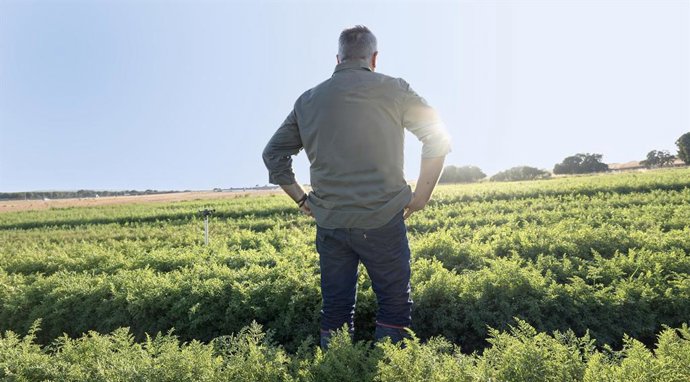 Jesús Muñoz en los campos de MuñozVal