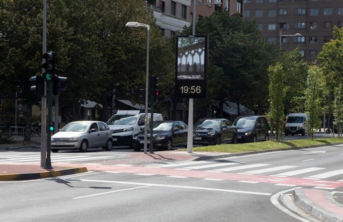 Imagen de uno de los dispositivos de reloj-temperatura con pantalla digital