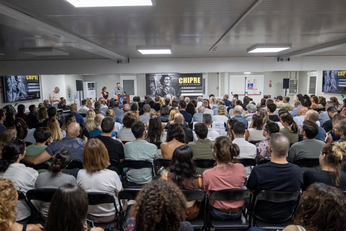 El conference Centre de Naciones Unidas abarrotado de gente.