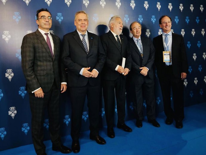 Participantes en la inauguración del 101 Congreso SEO